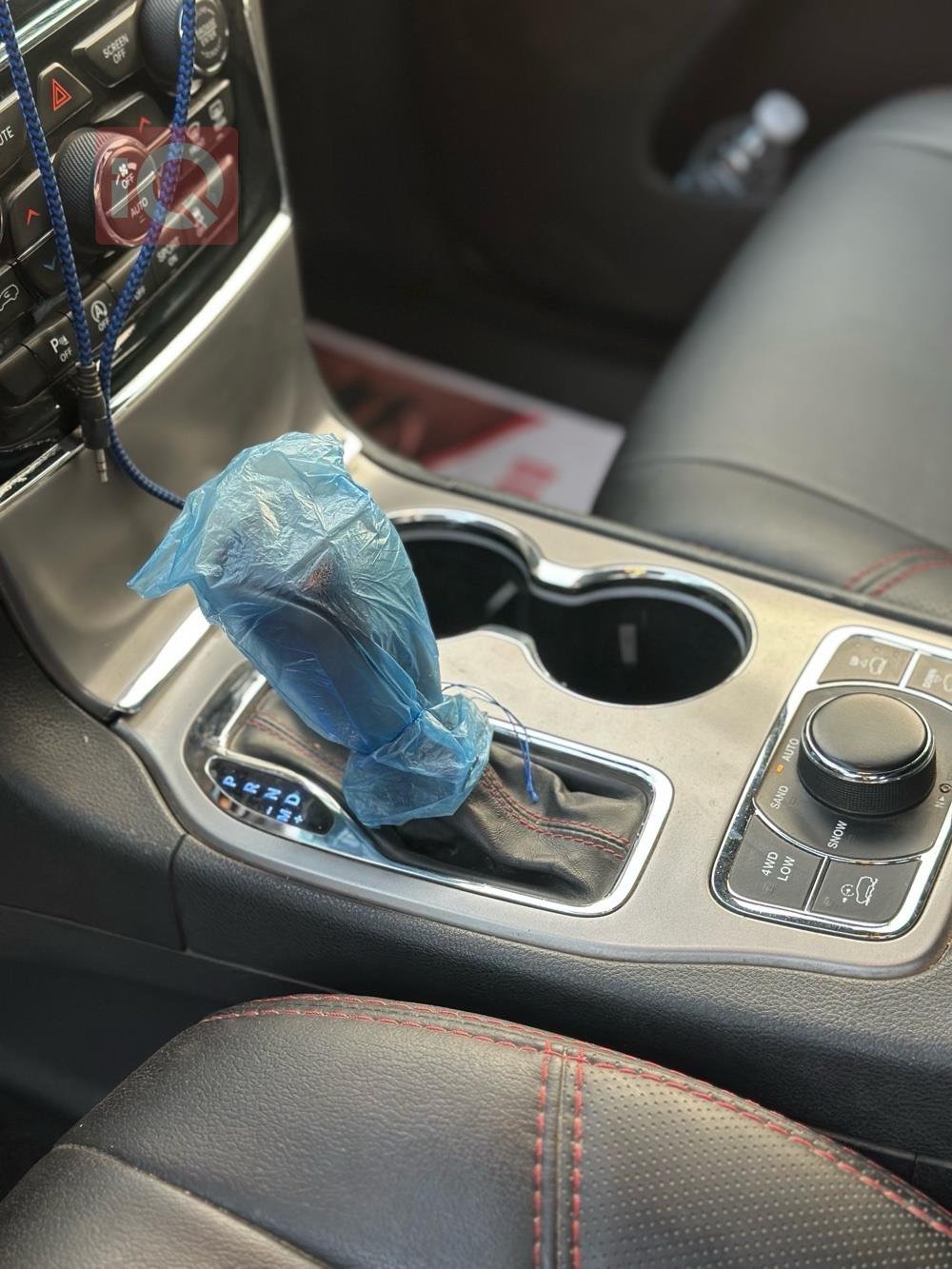 جيب جراند شيروكي